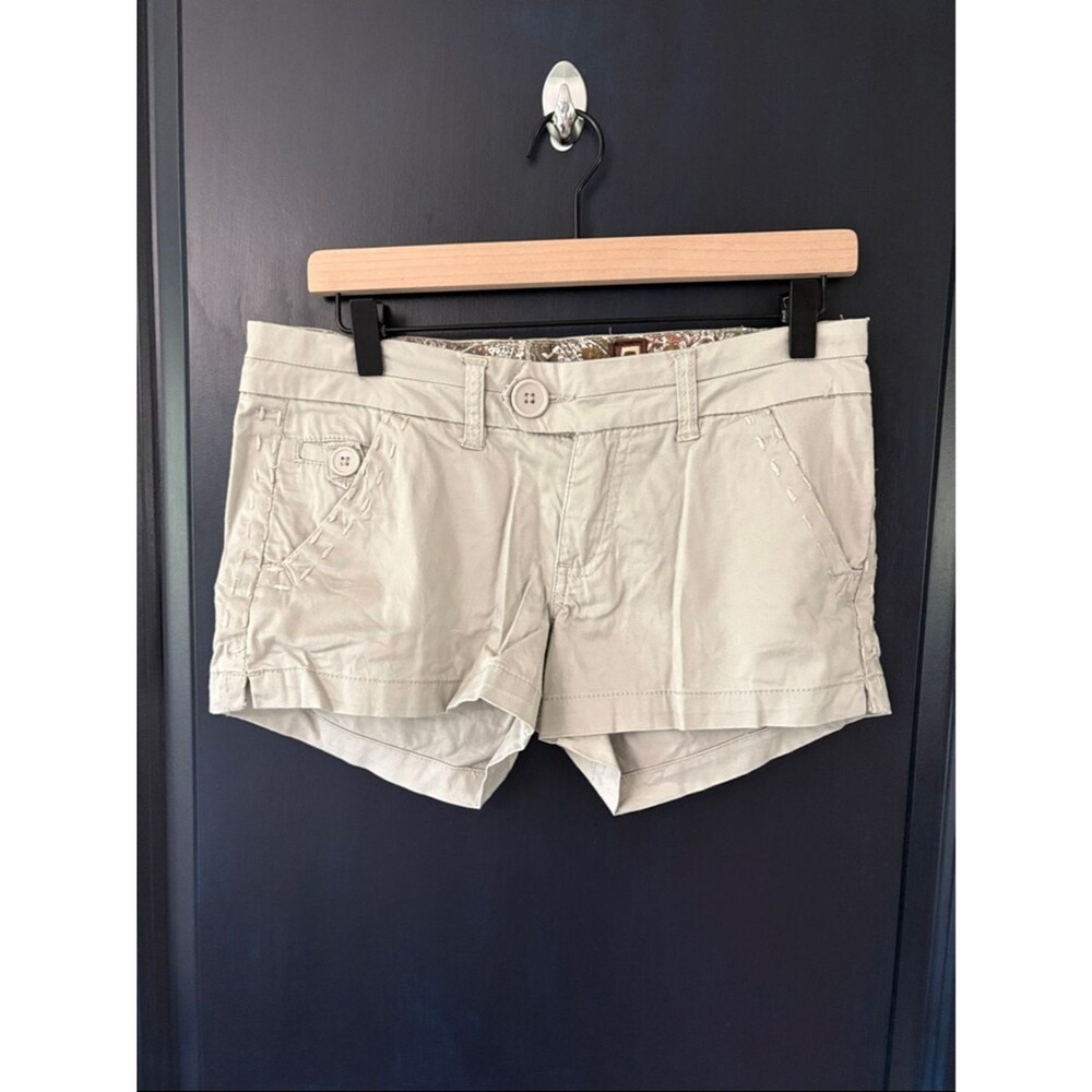 Freestyle Revolution khaki short shorts 98% Cotton Size 7 Juniors